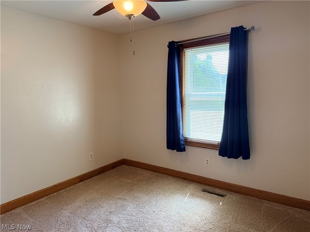 46170 Crestview Road, New Waterford, OH 44445