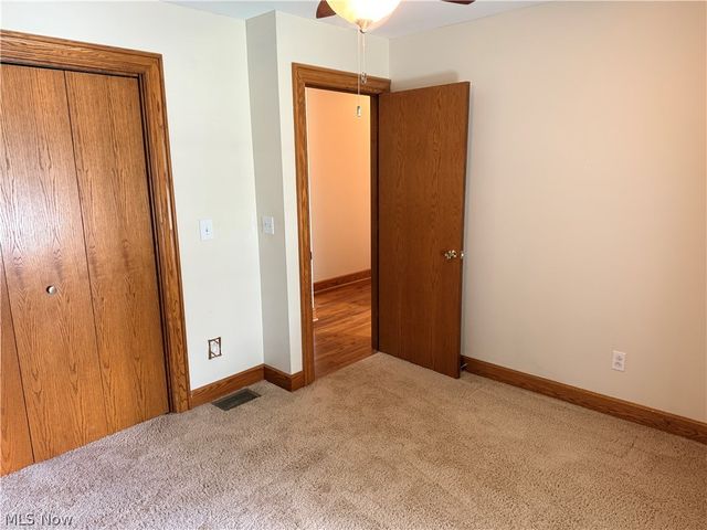 46170 Crestview Road, New Waterford, OH 44445