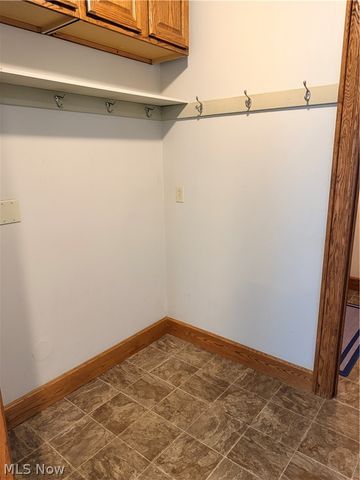 46170 Crestview Road, New Waterford, OH 44445