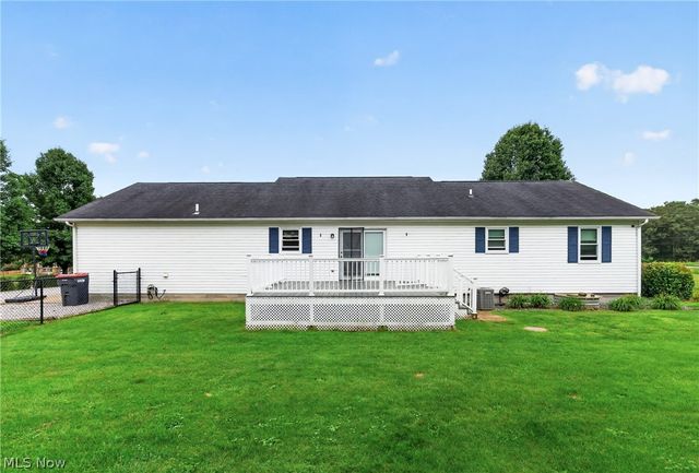 46170 Crestview Road, New Waterford, OH 44445