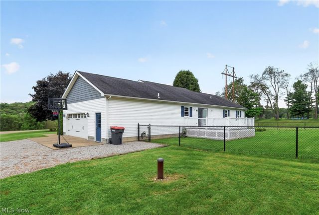 46170 Crestview Road, New Waterford, OH 44445