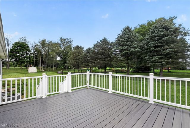 46170 Crestview Road, New Waterford, OH 44445