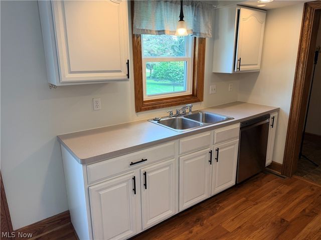 46170 Crestview Road, New Waterford, OH 44445