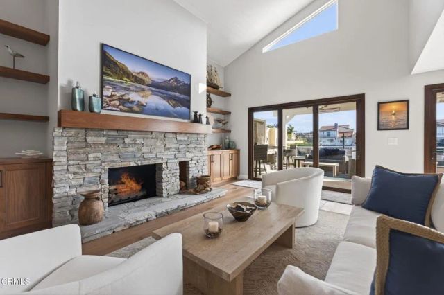 2131 Ravoli Drive, Oxnard, CA 93035
