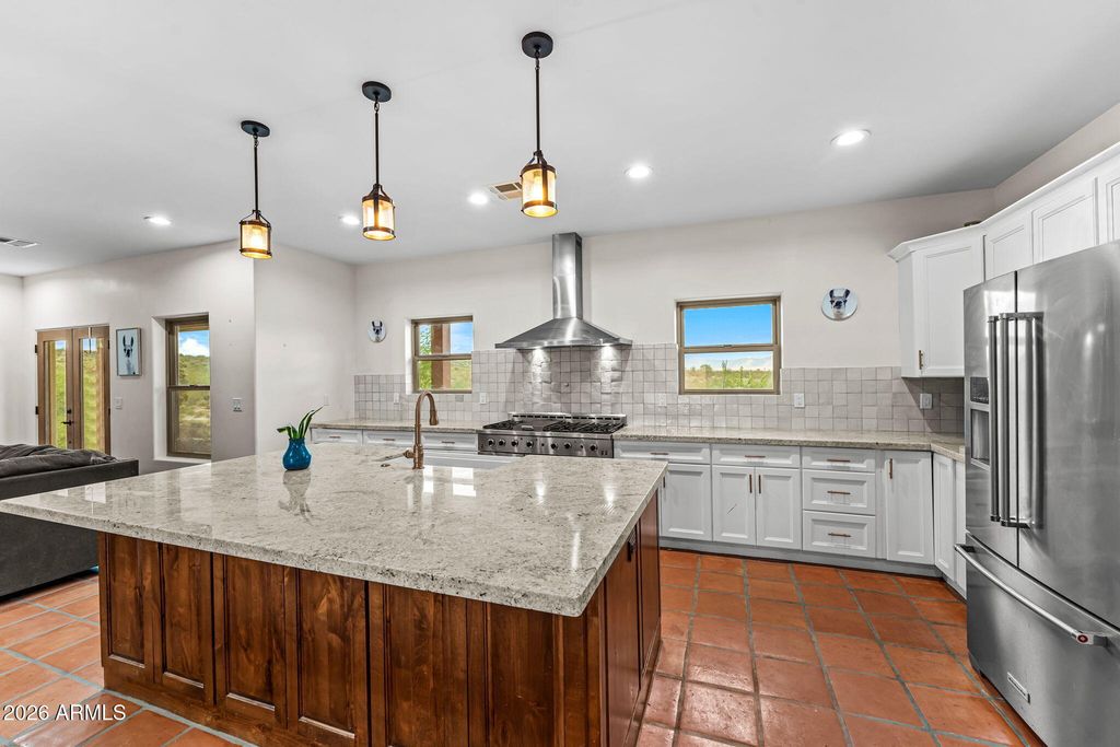 955 THUNDER ROCK Road, Wickenburg, AZ 85390 — photo 2