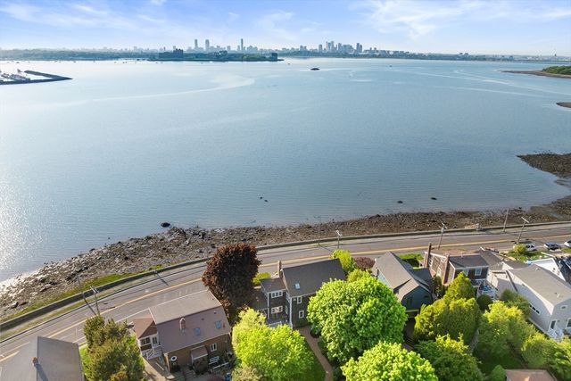 27 Dorchester St, Quincy, MA 02171