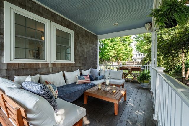 27 Dorchester St, Quincy, MA 02171