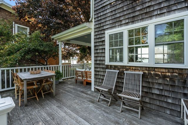 27 Dorchester St, Quincy, MA 02171