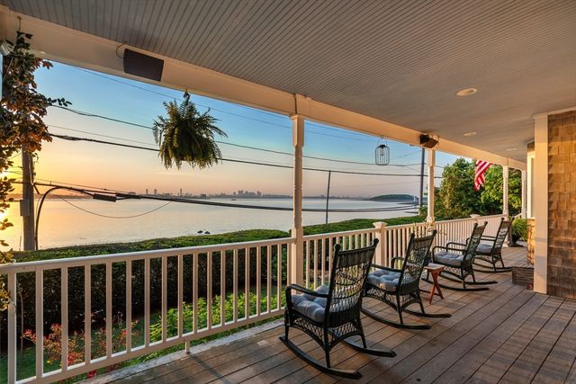 27 Dorchester St, Quincy, MA 02171