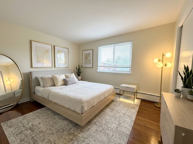 2033 W 111th Street 2N, Chicago, IL 60643