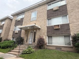2033 W 111th Street 2N, Chicago, IL 60643
