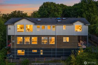 9007 24th Avenue NW, Seattle, WA 98117