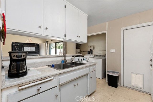 22943 cantlay Street, West Hills (los Angeles), CA 91307