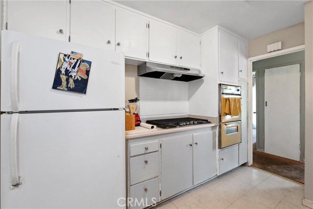 22943 cantlay Street, West Hills (los Angeles), CA 91307