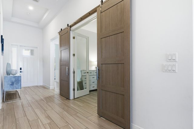 9921 Regency Way, Palm Beach Gardens, FL 33412