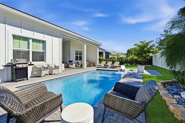 9921 Regency Way, Palm Beach Gardens, FL 33412