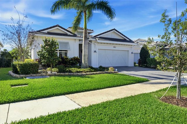 9921 Regency Way, Palm Beach Gardens, FL 33412