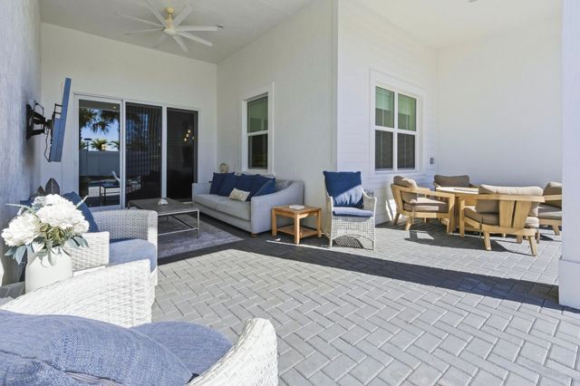 9921 Regency Way, Palm Beach Gardens, FL 33412