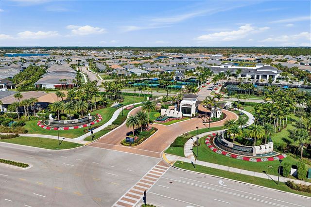 9921 Regency Way, Palm Beach Gardens, FL 33412