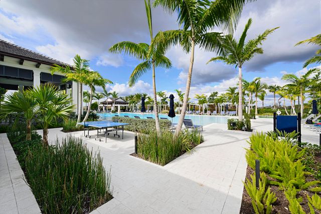 9921 Regency Way, Palm Beach Gardens, FL 33412