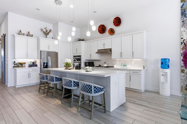 9921 Regency Way, Palm Beach Gardens, FL 33412