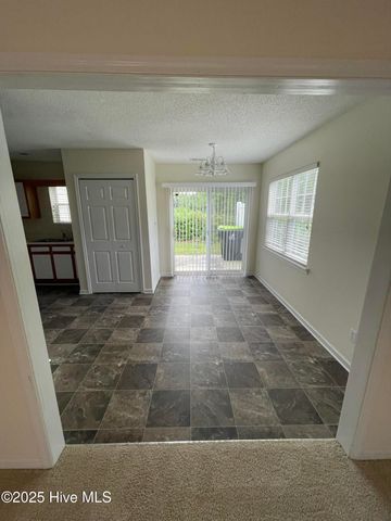 71 Crush Court, Swansboro, NC 28584