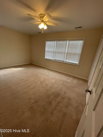 71 Crush Court, Swansboro, NC 28584