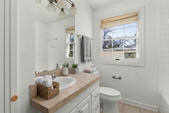 4517 Bull Creek RD, Austin, TX 78731