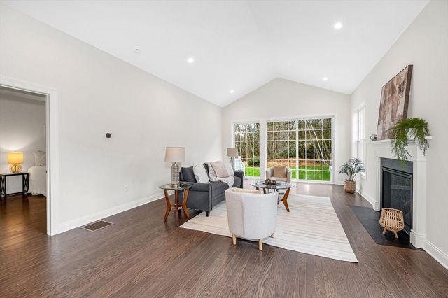 12 Hope Lane 14, Boxford, MA 01921