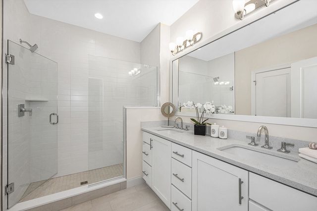 12 Hope Lane 14, Boxford, MA 01921