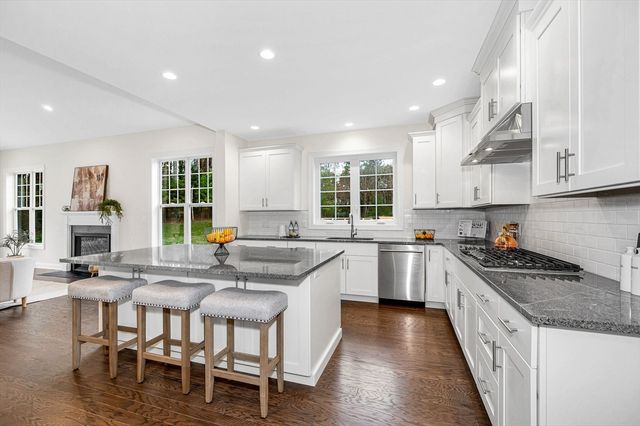 12 Hope Lane 14, Boxford, MA 01921