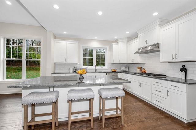 12 Hope Lane 14, Boxford, MA 01921