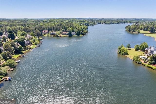 6425 Spinnaker Lane, Alpharetta, GA 30005