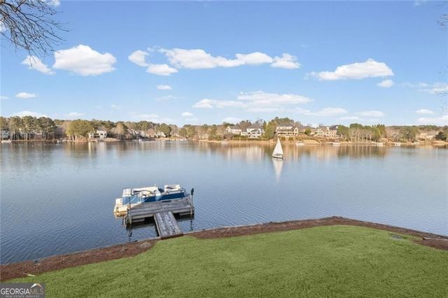 6425 Spinnaker Lane, Alpharetta, GA 30005