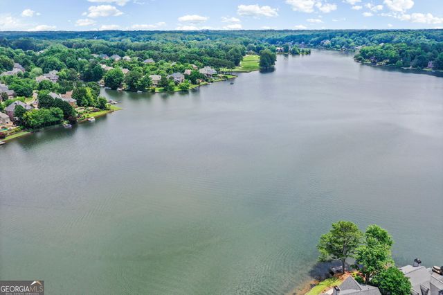6425 Spinnaker Lane, Alpharetta, GA 30005