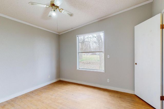 262 Highway 290 E, Elgin, TX 78621