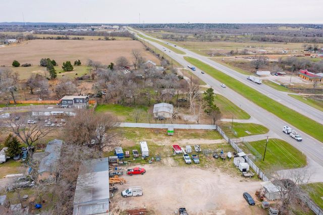 262 Highway 290 E, Elgin, TX 78621