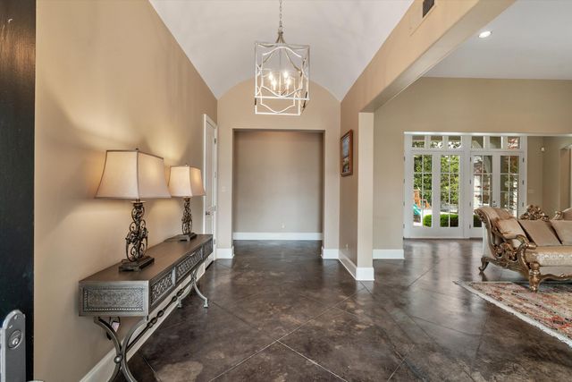 6032 EVENSONG CV, Memphis, TN 38120