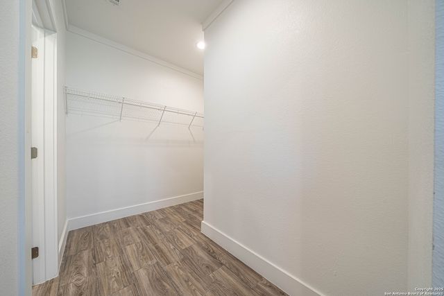 2115 W Houston, San Antonio, TX 78207