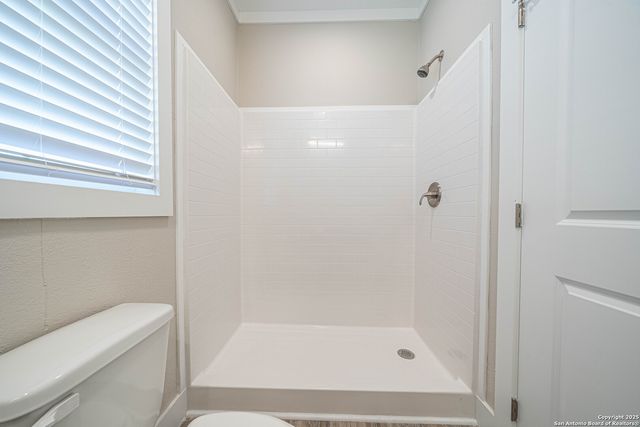 2115 W Houston, San Antonio, TX 78207