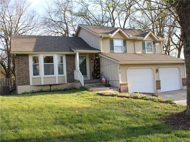 1012 SW Eastman Street, Blue Springs, MO 64015