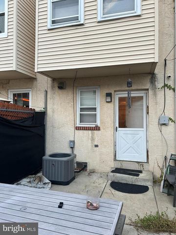 2712 SEARS ST, Philadelphia, PA 19146