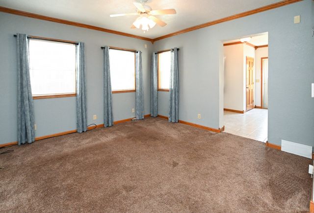 1322 J Street SW, Cedar Rapids, IA 52404