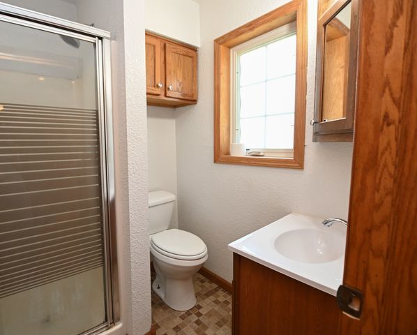 1322 J Street SW, Cedar Rapids, IA 52404