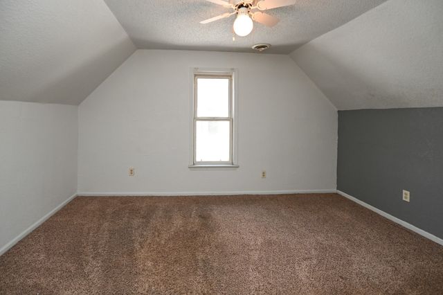 1322 J Street SW, Cedar Rapids, IA 52404
