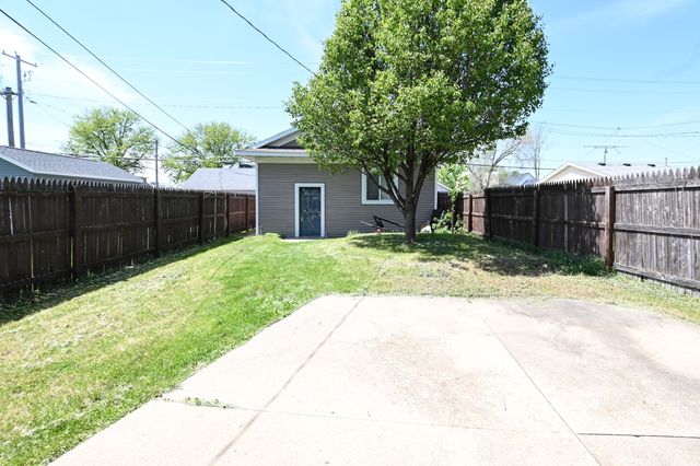1322 J Street SW, Cedar Rapids, IA 52404