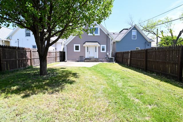 1322 J Street SW, Cedar Rapids, IA 52404
