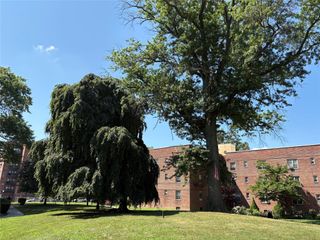 147-31 38th Avenue A64, Flushing, NY 11354