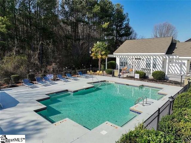 118 University Village Drive, Central, SC 29630