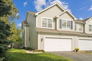 1432 NEWPORT Lane, Mundelein, IL 60060